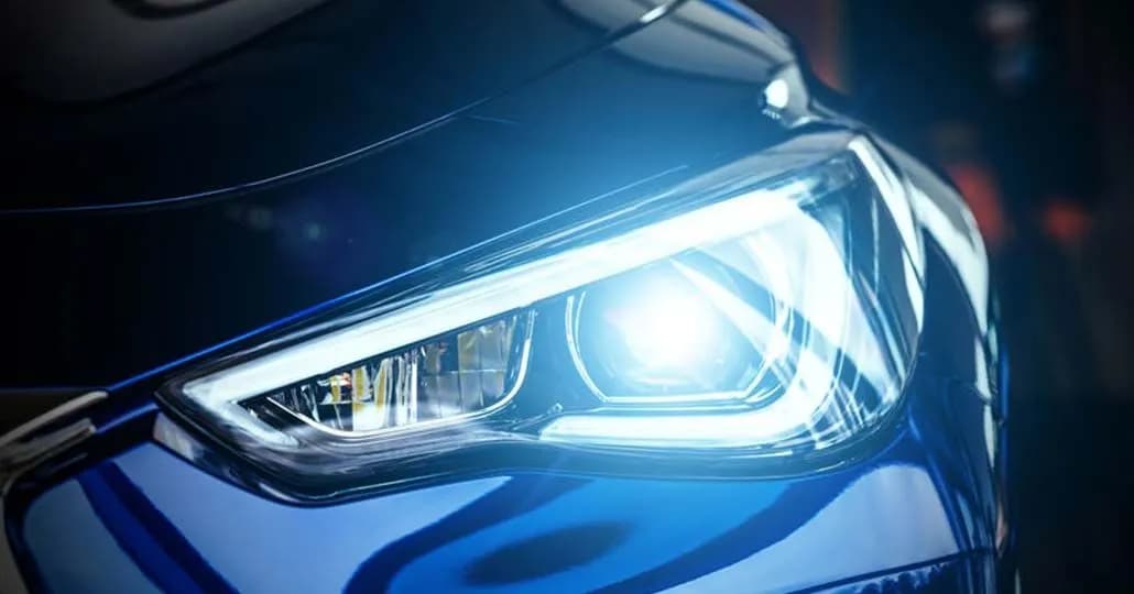 4 Cara Membersihkan Kaca Lampu Mobil Kusam