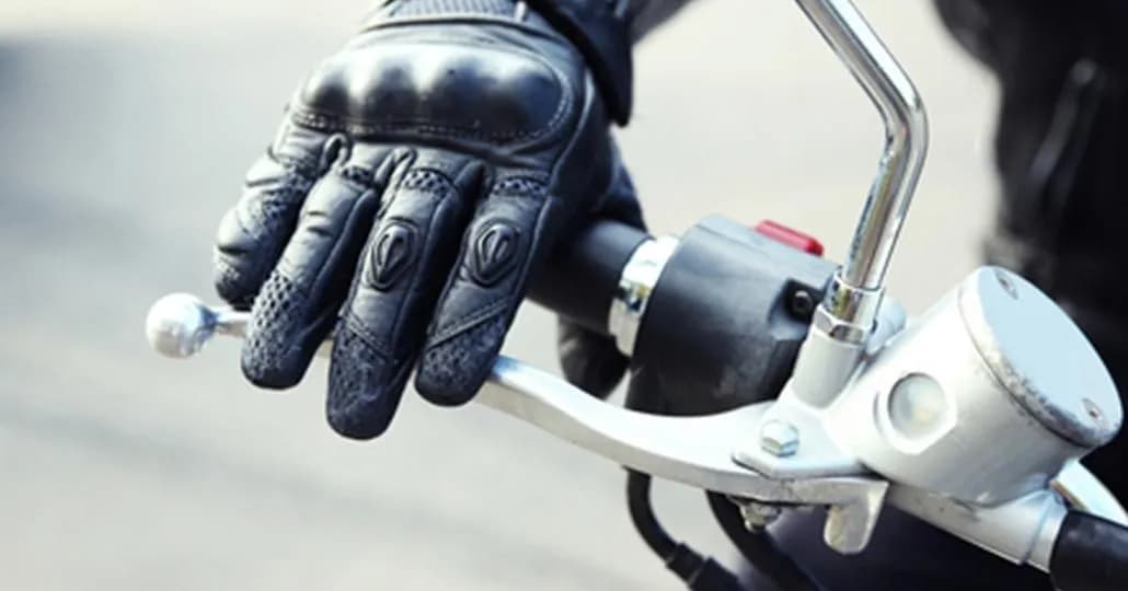 Motor Bergetar saat Ngerem? Ini 2 Penyebabnya